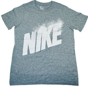 Nike boy t shirt size S very good condition